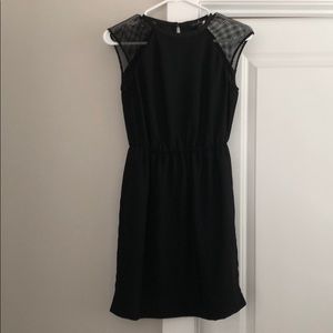 Banana republic mesh sleeves dress